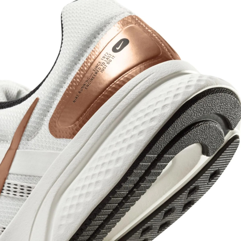 Nike Chaussures De Sport Femme Run Swift 2